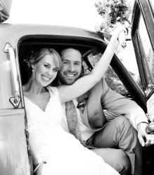 Classic car wedding for these former American Christian singles
