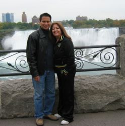 Niagara Falls in the background for this loving couple