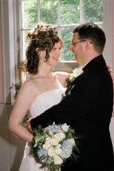 June wedding for Ontario Christian couple