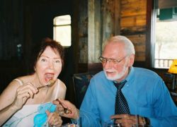 Newlywed senior Christians try eating oysters